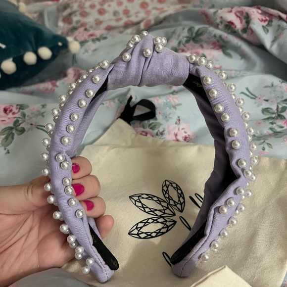 La Bella Light Purple Pearl Knotted Headband - Picture 7 of 11